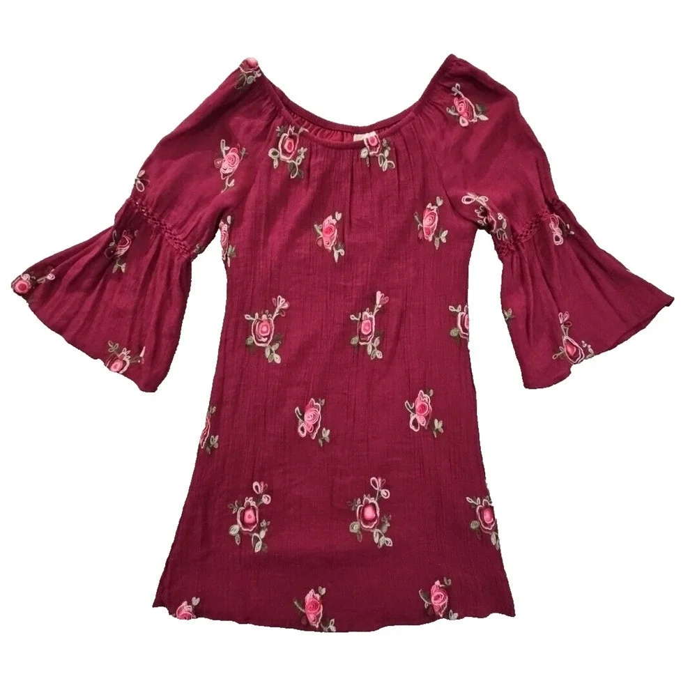 Fig and Flower Women's Medium Red Smock With Rose Embroidery Ruffled Sleeves EUC